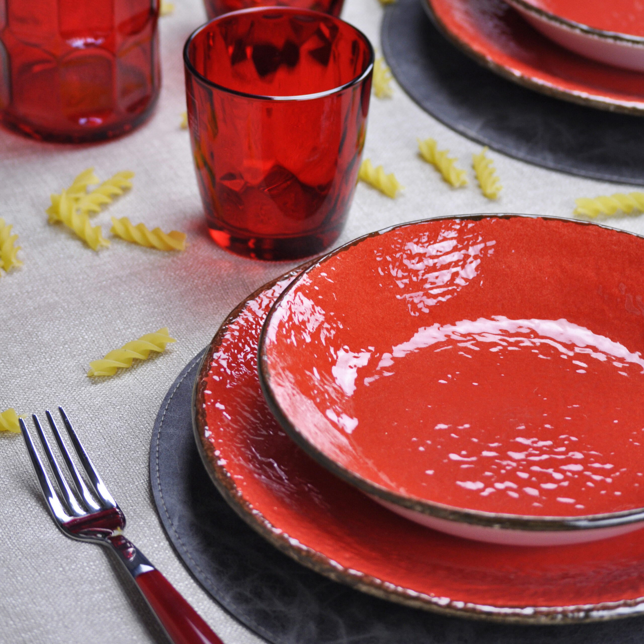 ARCUCCI PRETA PIATTO CERAMICA rosso scaled
